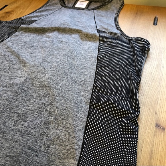 Avia Gray Exercise Tank Top Activewear - Picture 5 of 6